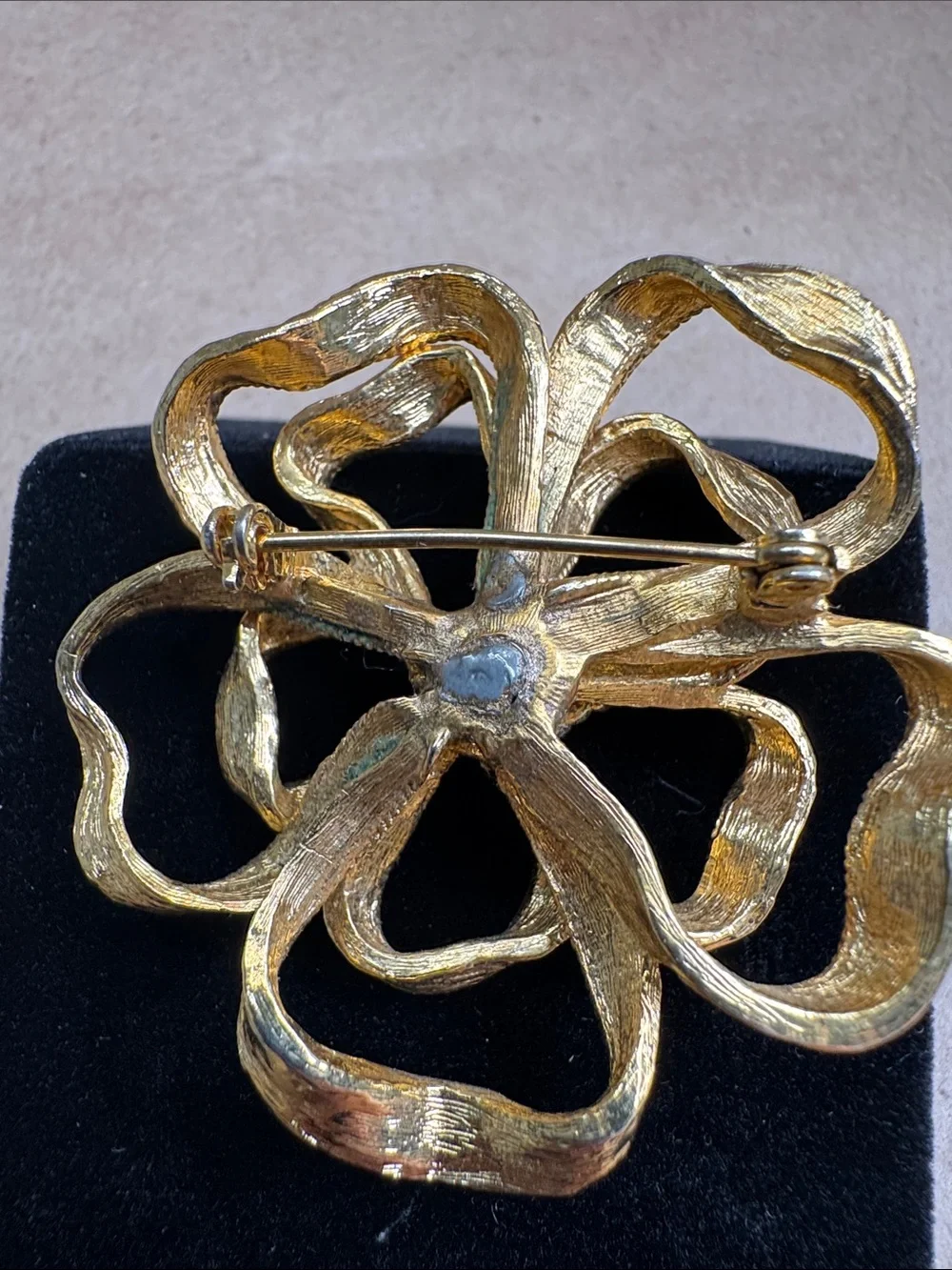 Gold Vintage Flower Brooch with  Crystal Gem Center - Women Jewelry